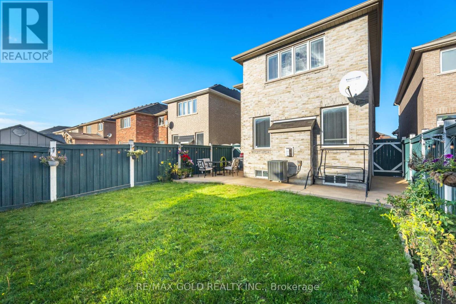 262 Thorndale Road, Brampton, Ontario  L6P 3H2 - Photo 23 - W12462771