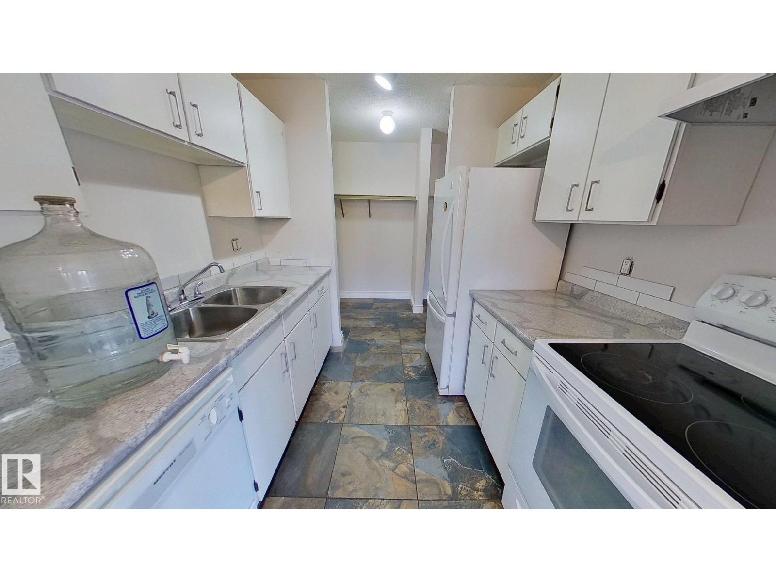 #3 10836 116 St Nw, Edmonton, Alberta  T5H 3N5 - Photo 5 - E4462115