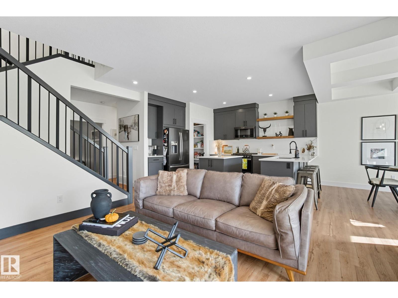 141 Dansereau Wy, Beaumont, Alberta  T4X 2Y5 - Photo 10 - E4462119