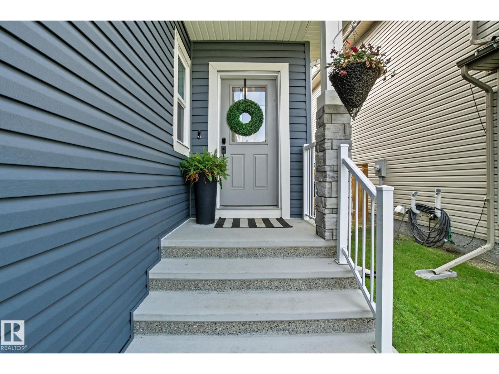 141 Dansereau Wy, Beaumont, Alberta  T4X 2Y5 - Photo 2 - E4462119