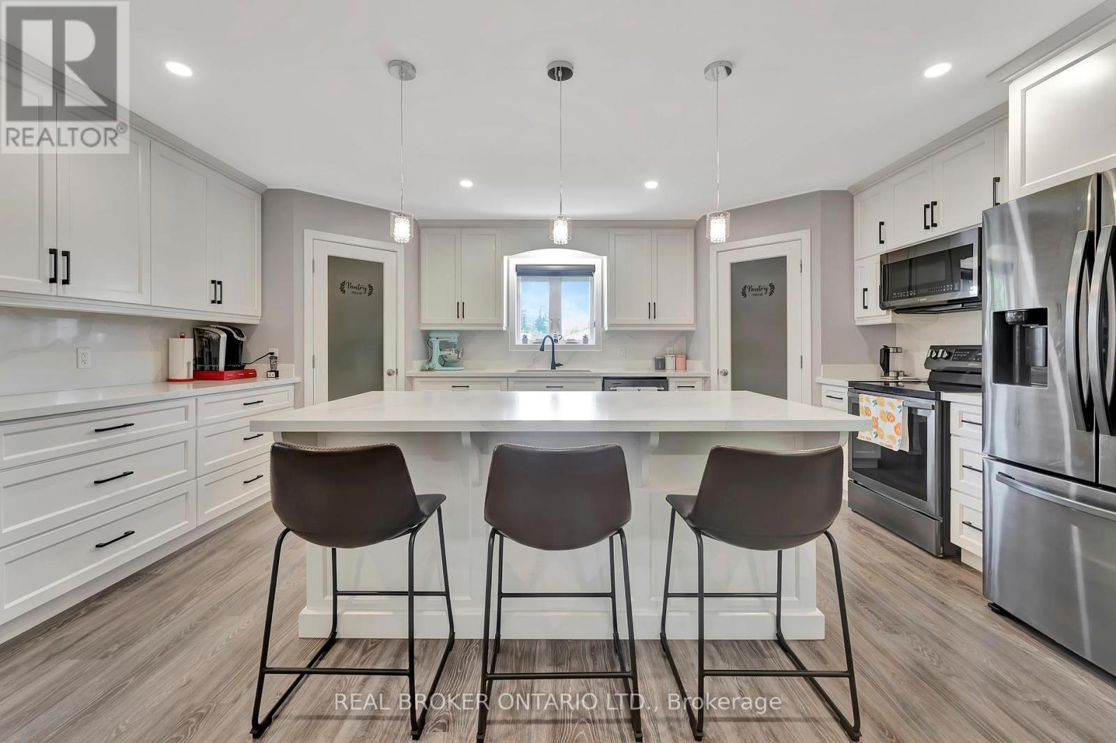 12 Albert Street, Norfolk, Ontario  N5V 2L8 - Photo 14 - X12462598