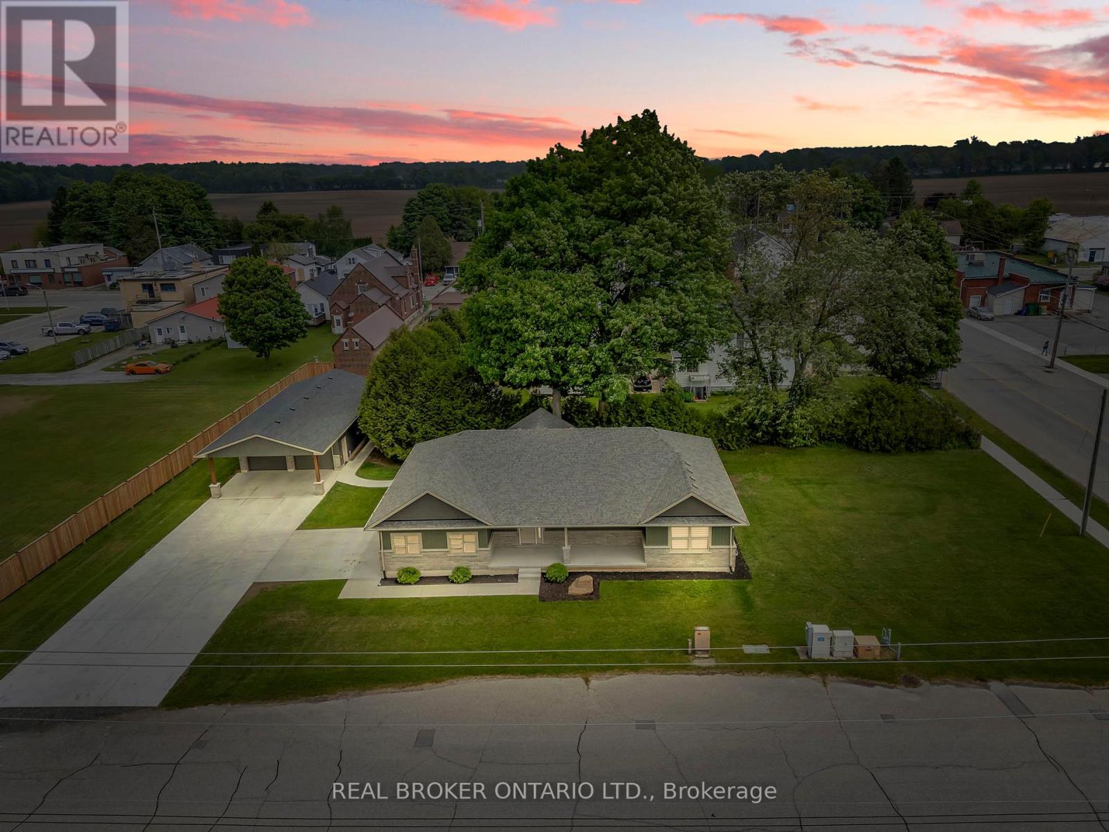 12 Albert Street, Norfolk, Ontario  N5V 2L8 - Photo 2 - X12462598