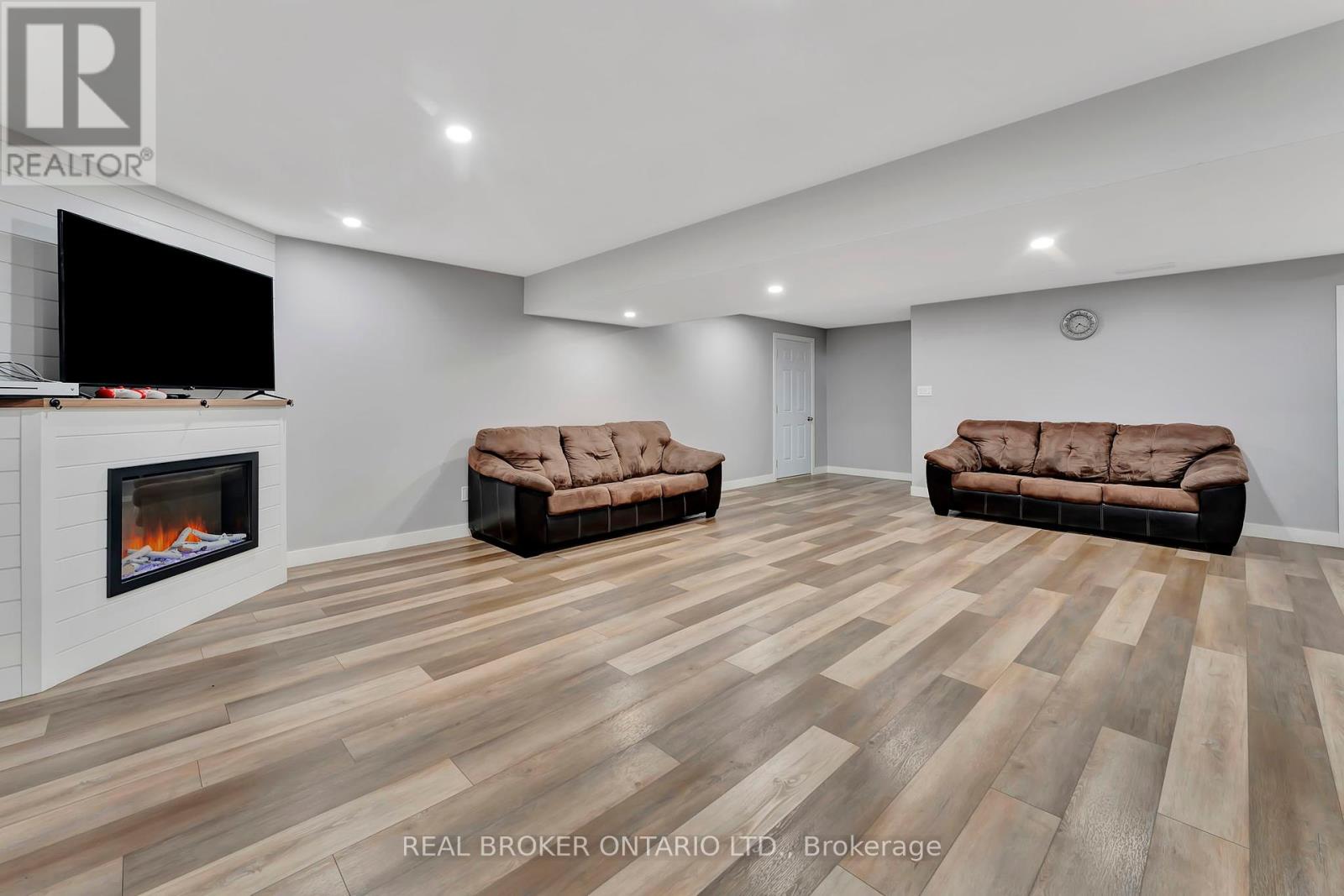 12 Albert Street, Norfolk, Ontario  N5V 2L8 - Photo 32 - X12462598