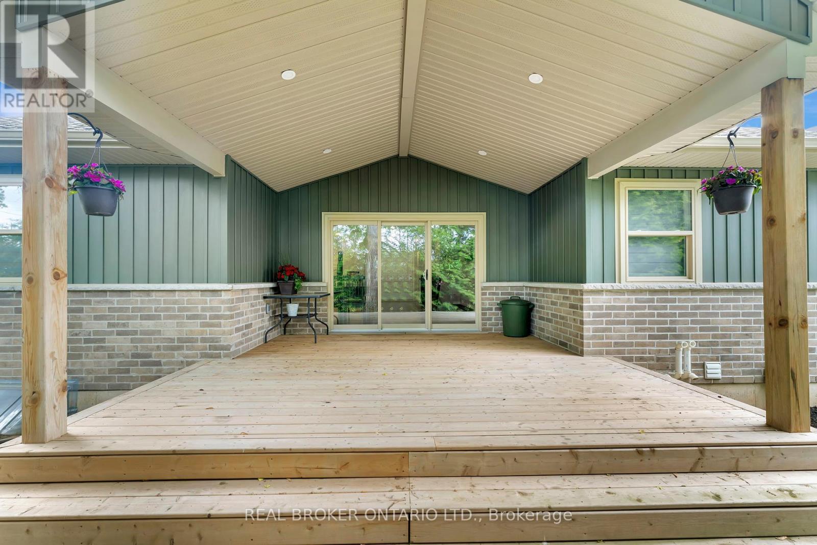 12 Albert Street, Norfolk, Ontario  N5V 2L8 - Photo 35 - X12462598