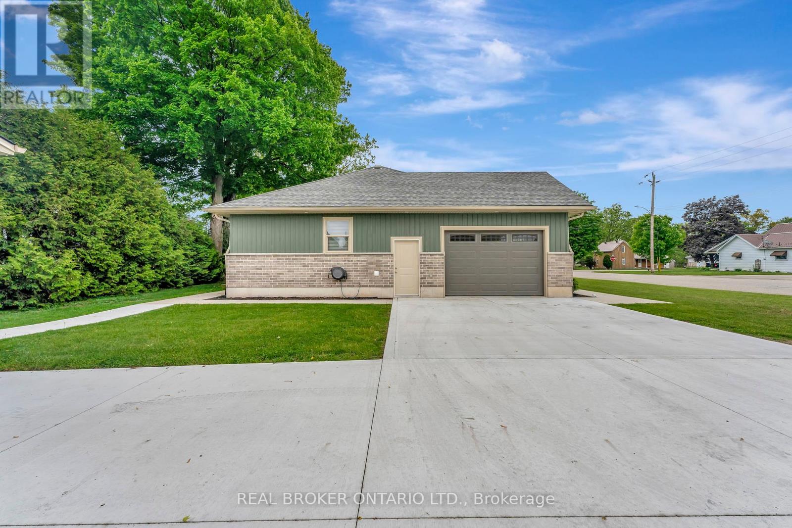 12 Albert Street, Norfolk, Ontario  N5V 2L8 - Photo 38 - X12462598