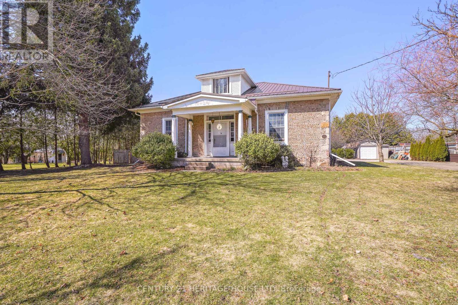 899 Keg Lane, Brant, Ontario  N3L 3E2 - Photo 1 - X12462629