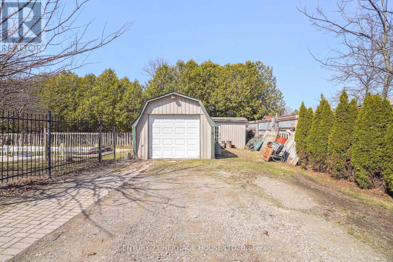 899 Keg Lane, Brant, Ontario  N3L 3E2 - Photo 24 - X12462629