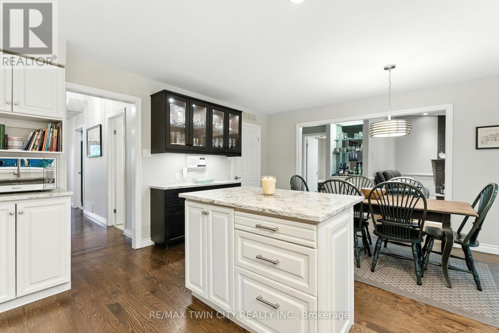 91 Abbey Close, Hamilton, Ontario  L9G 4K9 - Photo 16 - X12462635