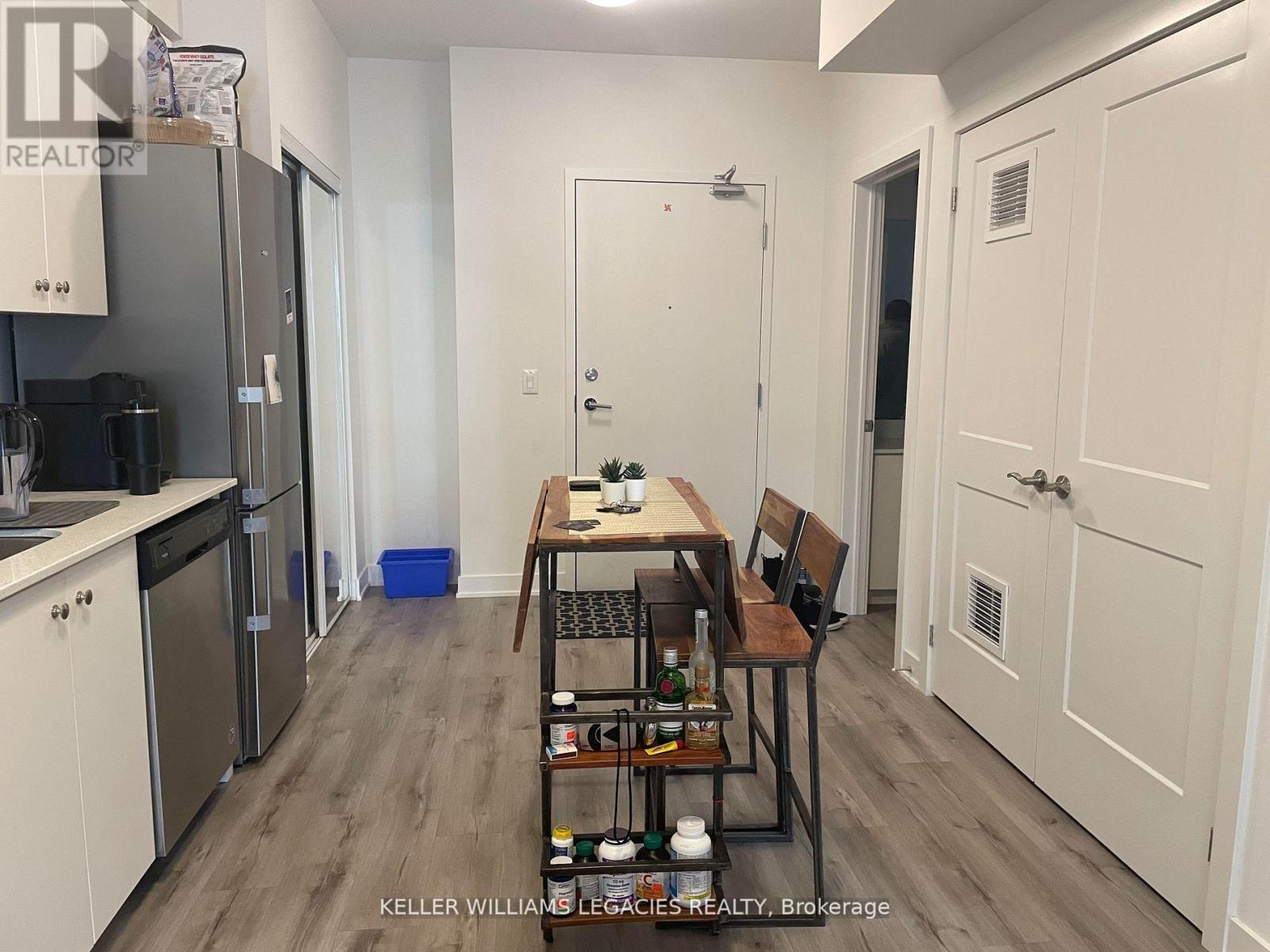 310 - 110 Fergus Avenue, Kitchener, Ontario  N2A 0K9 - Photo 4 - X12462664