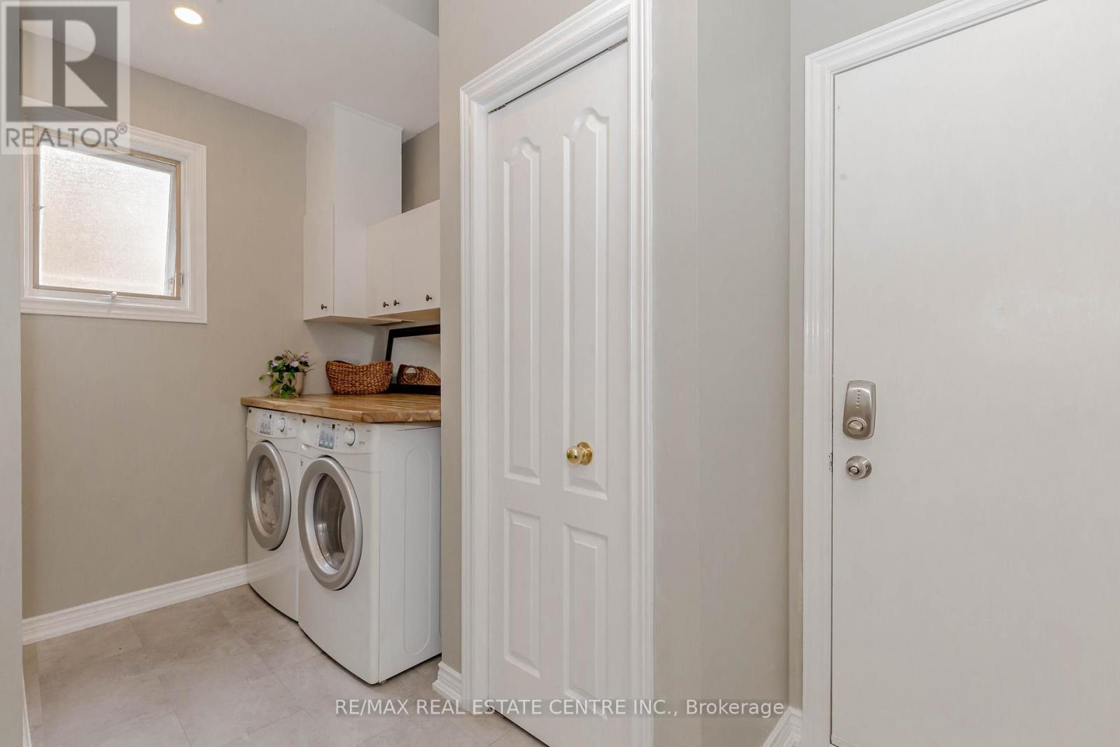 33 Strathroy Crescent, Hamilton, Ontario  L8B 0N5 - Photo 30 - X12462700