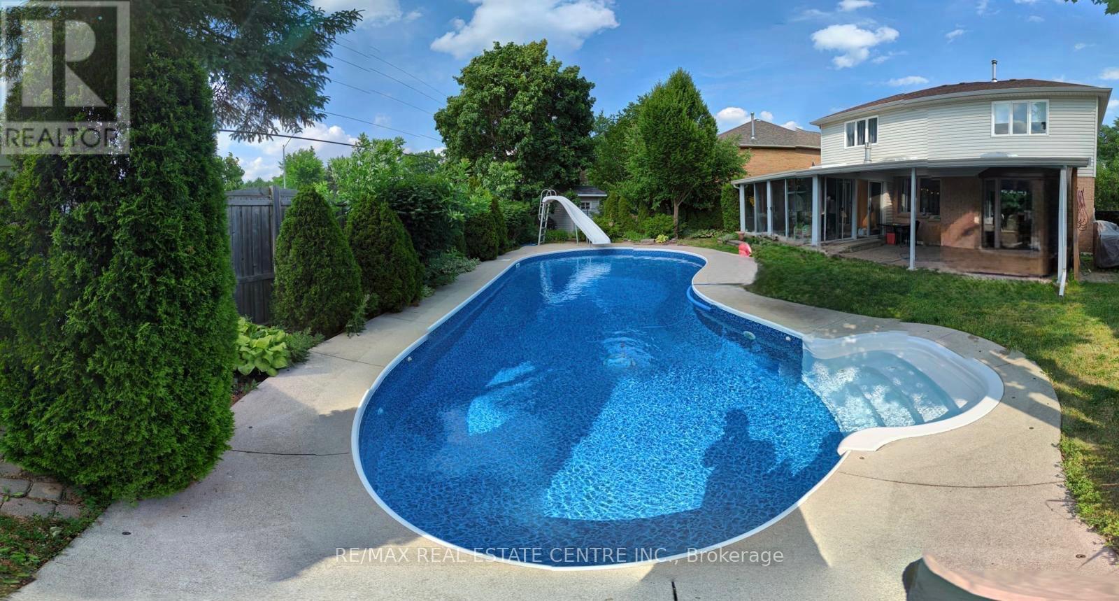 33 Strathroy Crescent, Hamilton, Ontario  L8B 0N5 - Photo 49 - X12462700