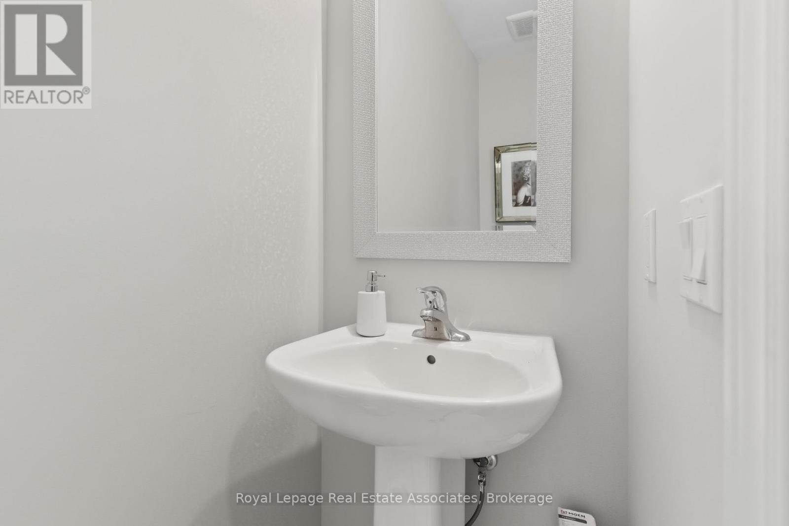 7 - 299 Skinner Road, Hamilton, Ontario  L8B 1W5 - Photo 18 - X12462734