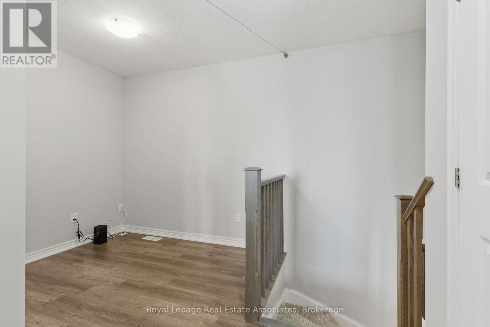 7 - 299 Skinner Road, Hamilton, Ontario  L8B 1W5 - Photo 25 - X12462734