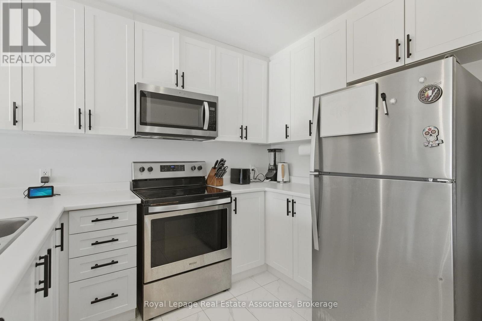 7 - 299 Skinner Road, Hamilton, Ontario  L8B 1W5 - Photo 8 - X12462734