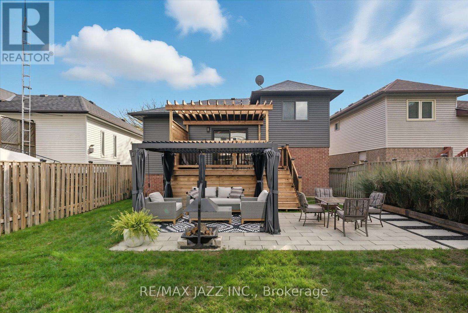 804 Beatrice Street E, Oshawa, Ontario  L1K 2H7 - Photo 49 - E12462803