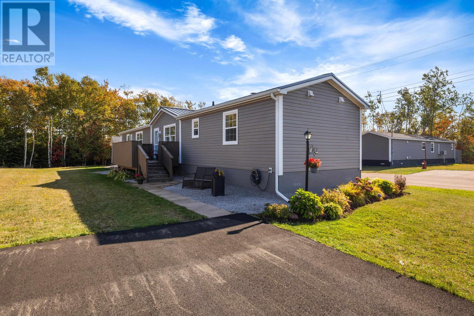 73 Hinton St, Summerside, Prince Edward Island  C1N 0K8 - Photo 3 - 202525823