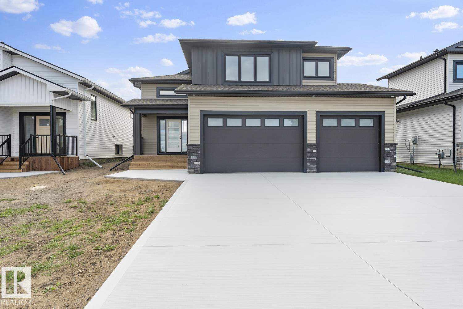 809 Schooner DR, Cold Lake, Alberta