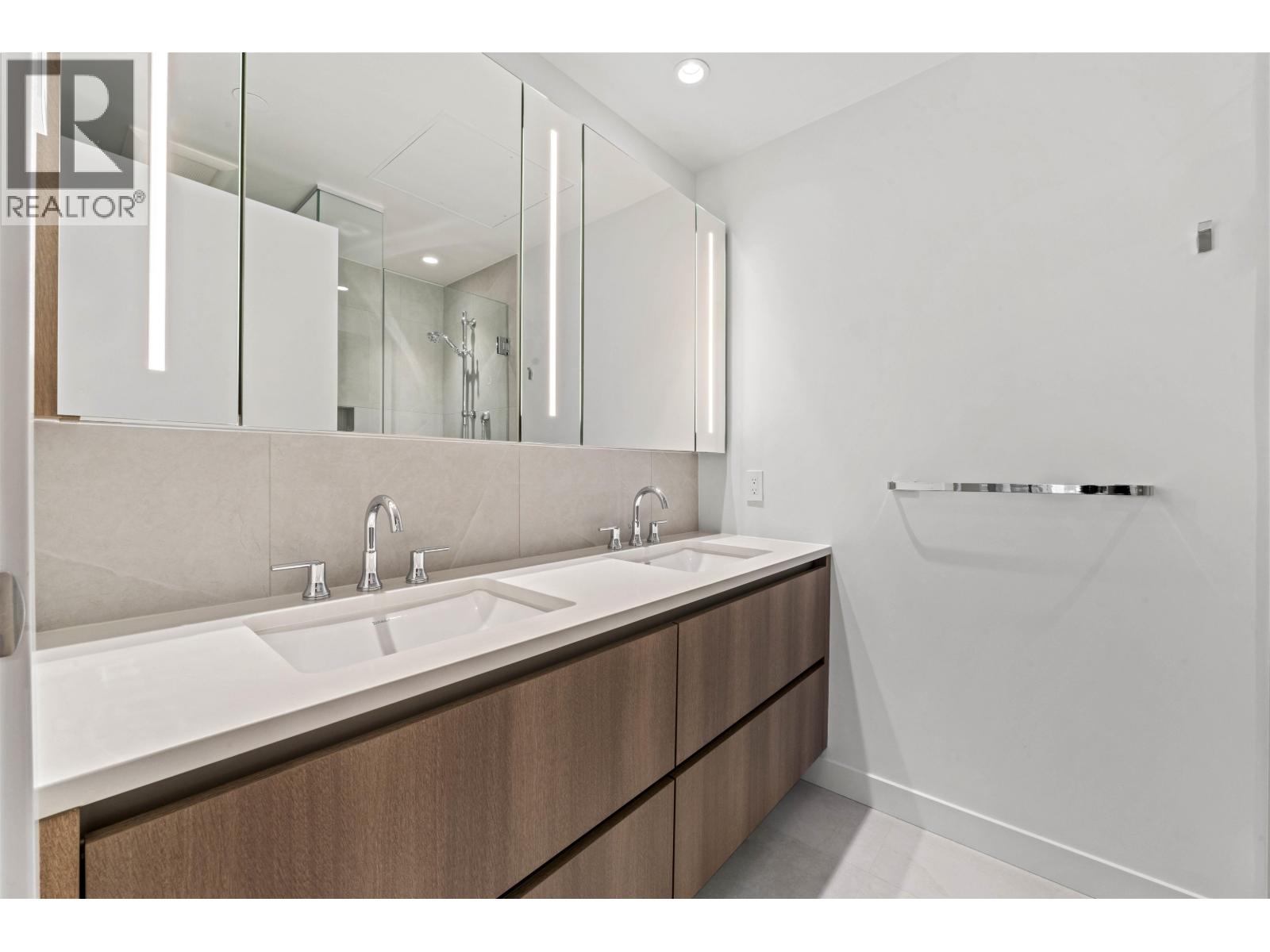 806 720 Farrow Street, Coquitlam, British Columbia  V3J 0P3 - Photo 16 - R3058002