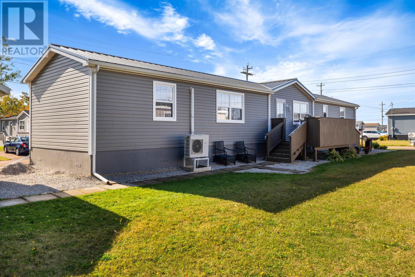 73 Hinton St, Summerside, Prince Edward Island  C1N 0K8 - Photo 2 - 202525823