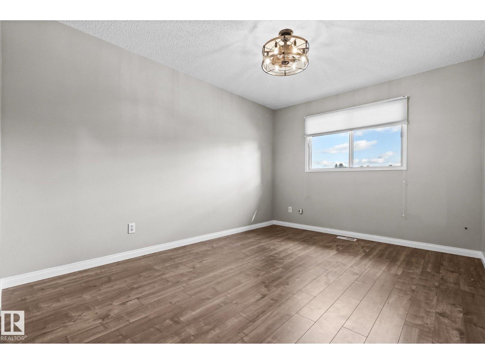 33 Westglen Cr, Spruce Grove, Alberta  T7X 1W1 - Photo 10 - E4462112