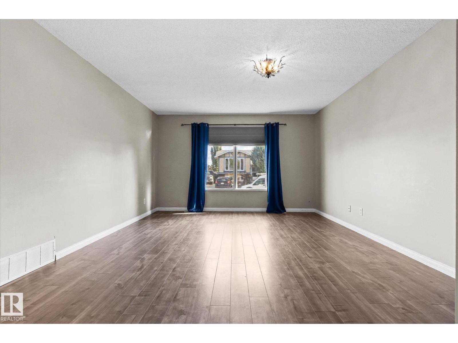 33 Westglen Cr, Spruce Grove, Alberta  T7X 1W1 - Photo 4 - E4462112