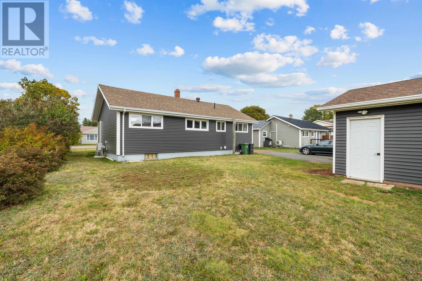 390 Highland Avenue, Summerside, Prince Edward Island  C1N 2M3 - Photo 3 - 202525822