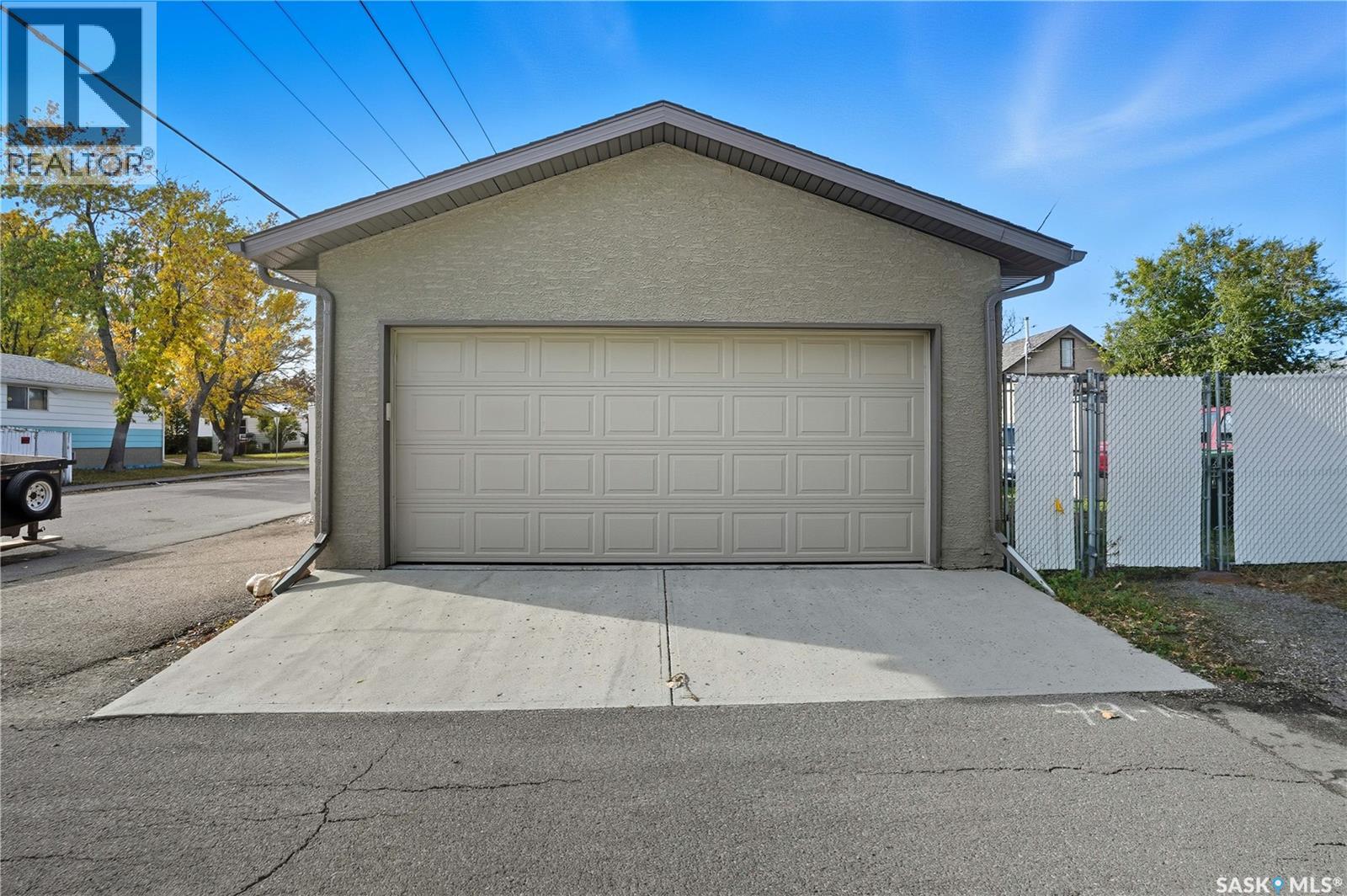 2279 Mackay Street, Regina, Saskatchewan  S4N 2S9 - Photo 43 - SK020815