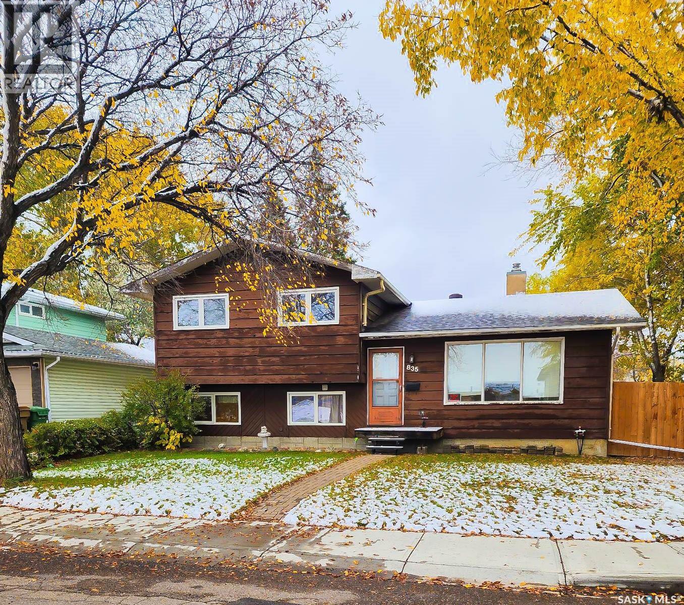 835 Battel STREET N, regina, Saskatchewan