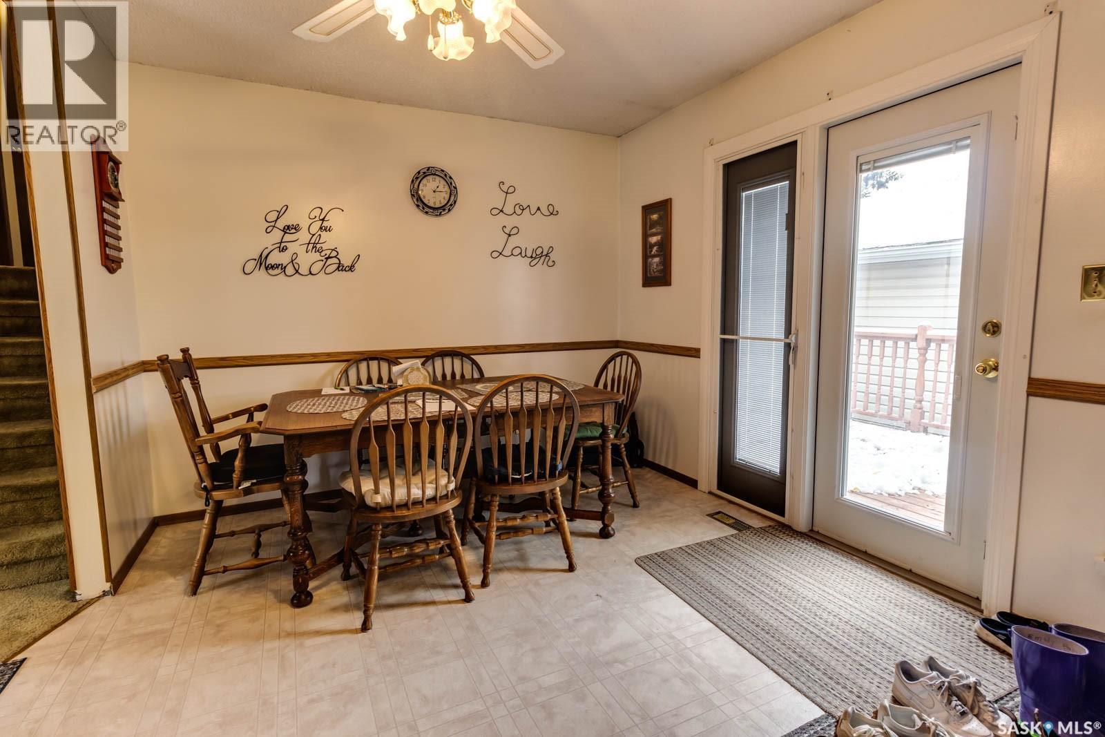 835 Battel Street N, Regina, Saskatchewan  S4X 1Y4 - Photo 5 - SK020772