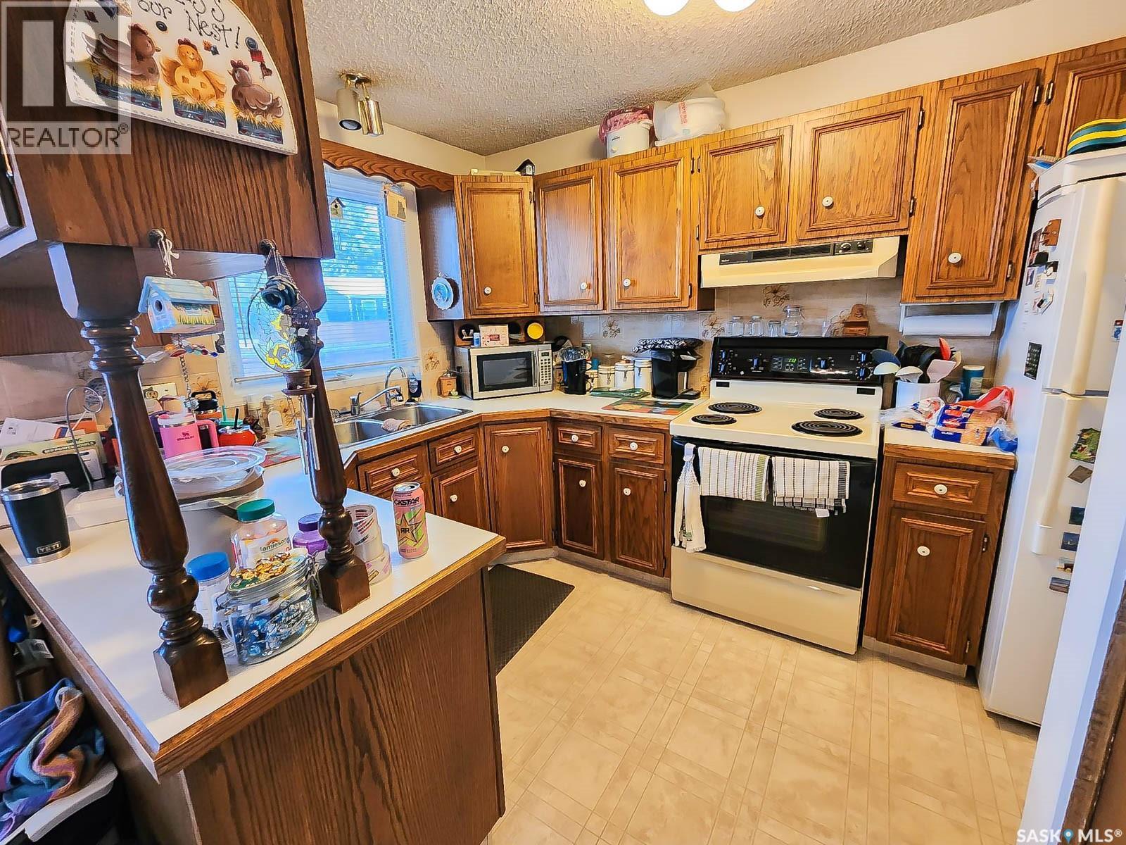 835 Battel Street N, Regina, Saskatchewan  S4X 1Y4 - Photo 6 - SK020772