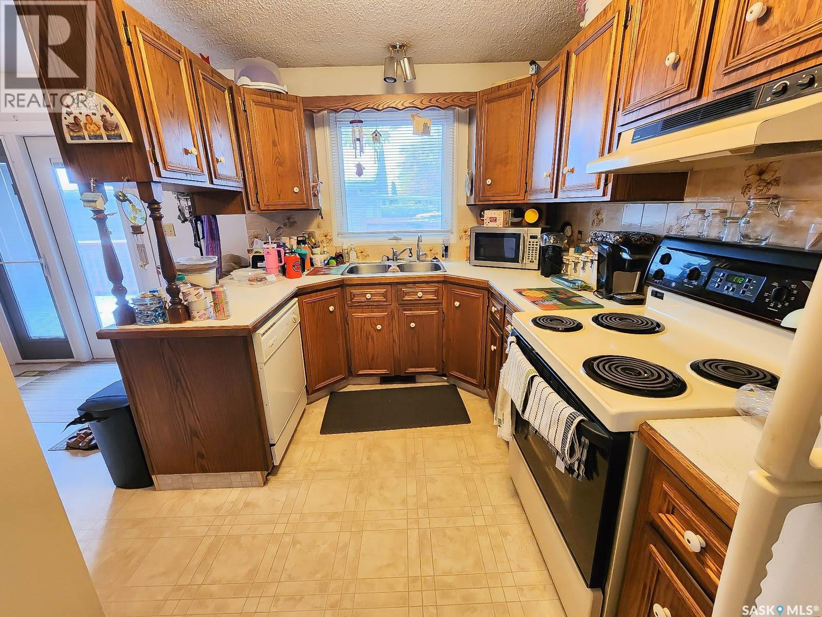 835 Battel Street N, Regina, Saskatchewan  S4X 1Y4 - Photo 7 - SK020772