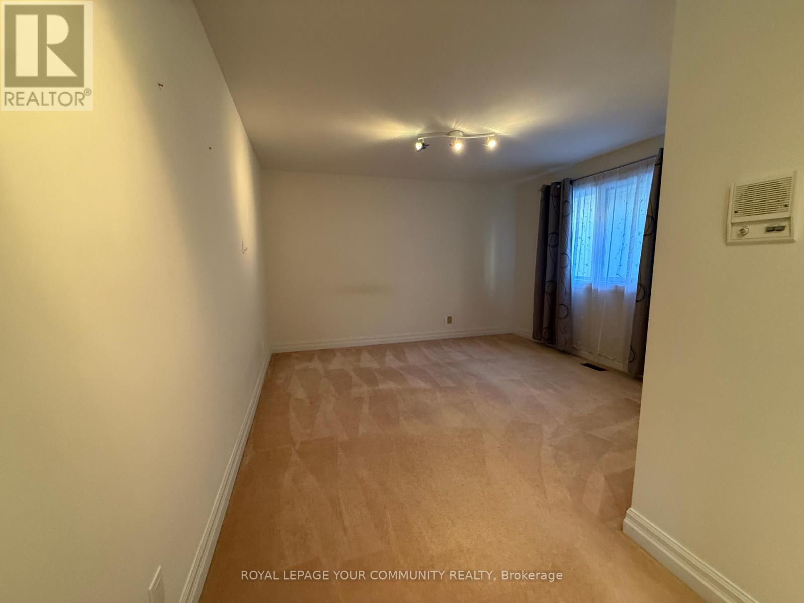 238 Horsham (Main Floor And 2nd Floor) Avenue, Toronto, Ontario  M2N 2A6 - Photo 12 - C12462392