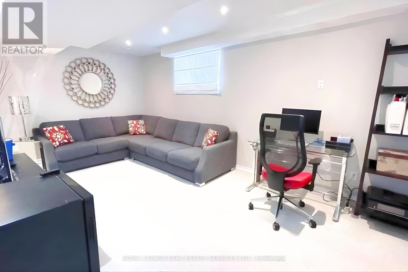 2384 Hollybrook Drive, Oakville, Ontario  L6M 4S8 - Photo 21 - W12462696