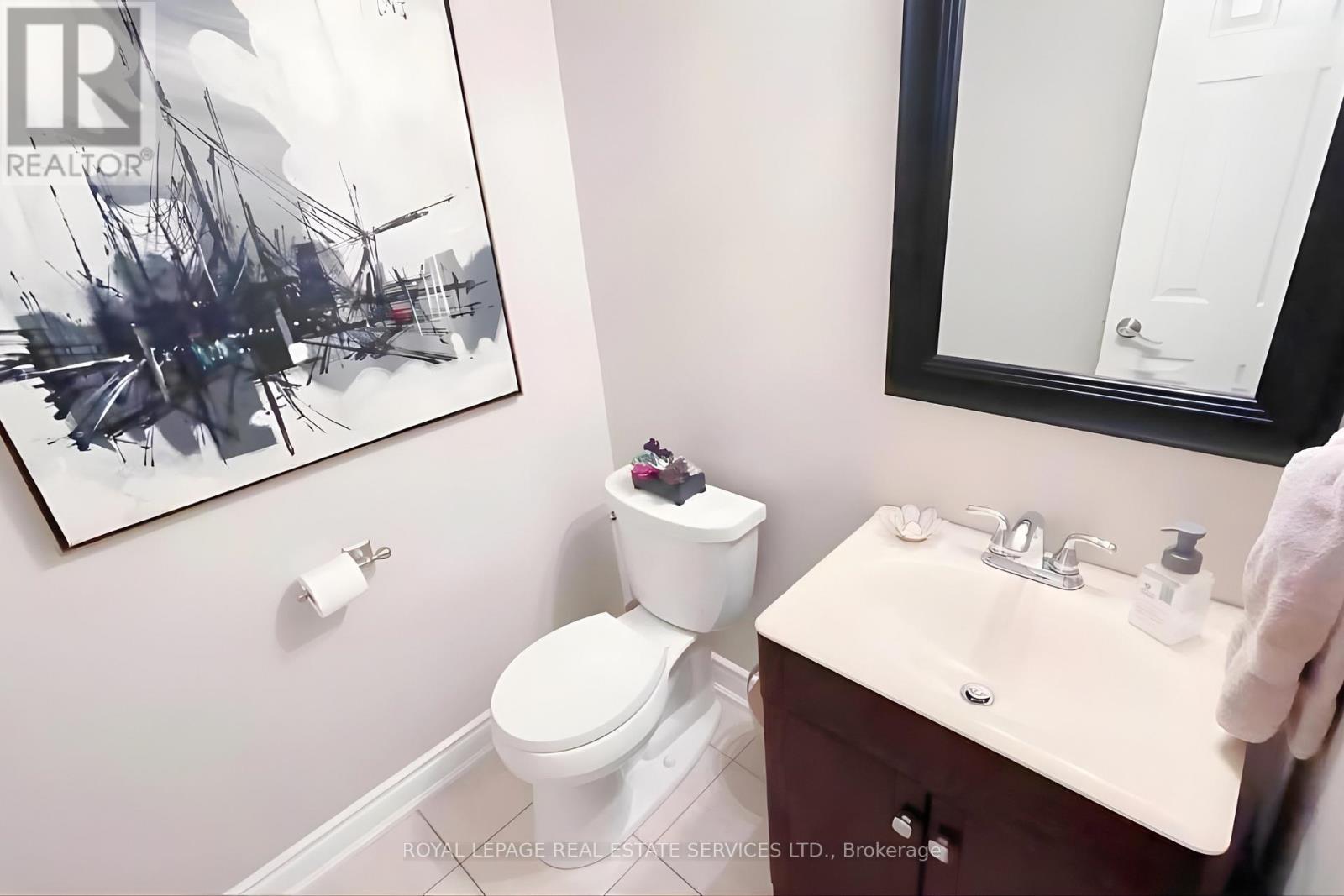2384 Hollybrook Drive, Oakville, Ontario  L6M 4S8 - Photo 11 - W12462696