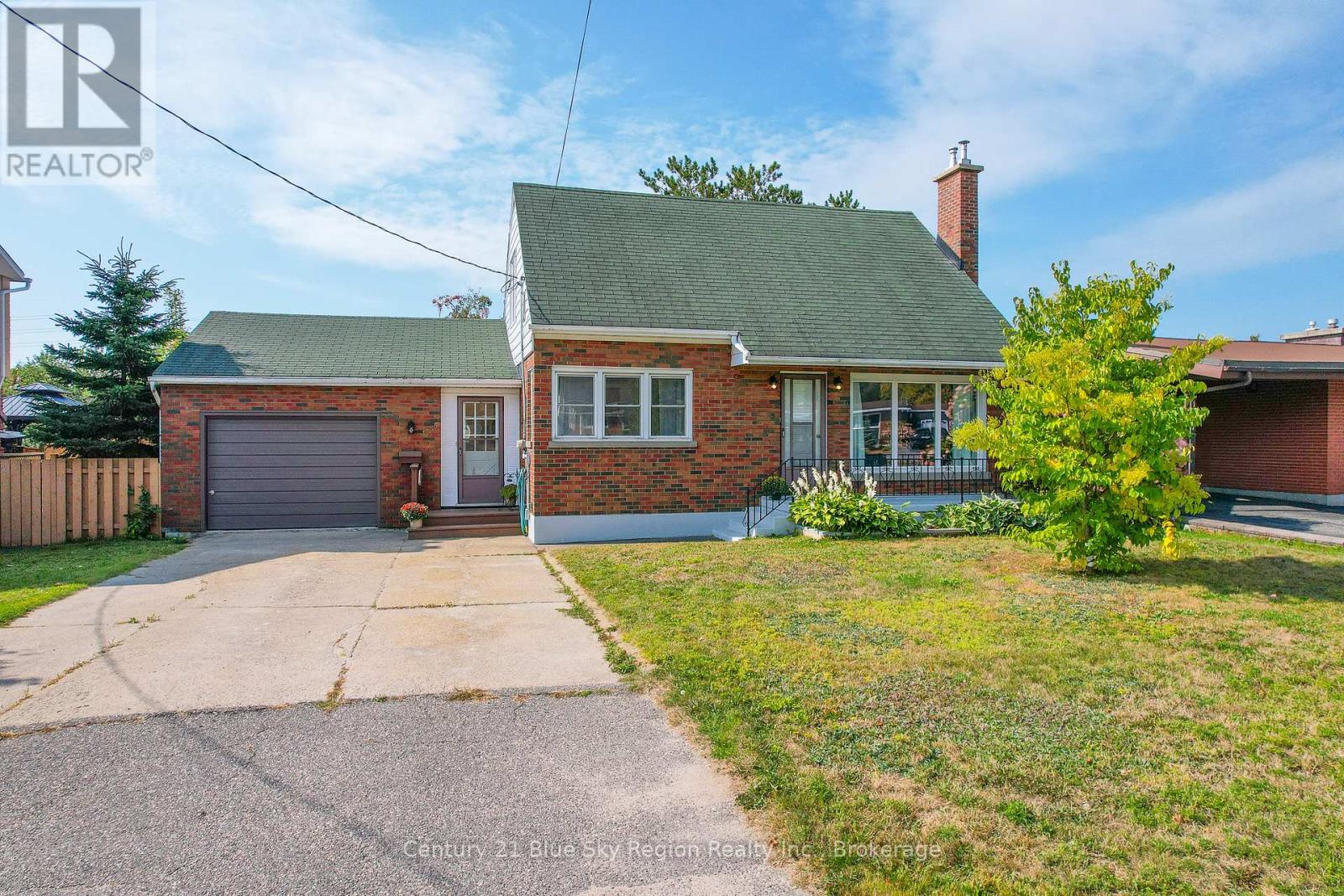 1355 JANE STREET, North Bay, Ontario