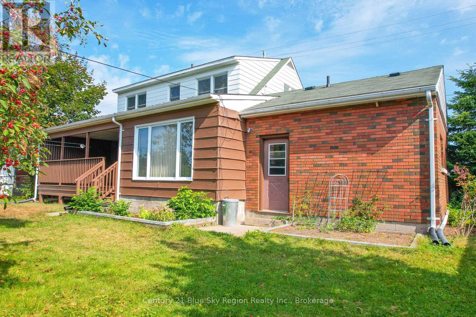 1355 Jane Street, North Bay, Ontario  P1B 3J5 - Photo 4 - X12462957