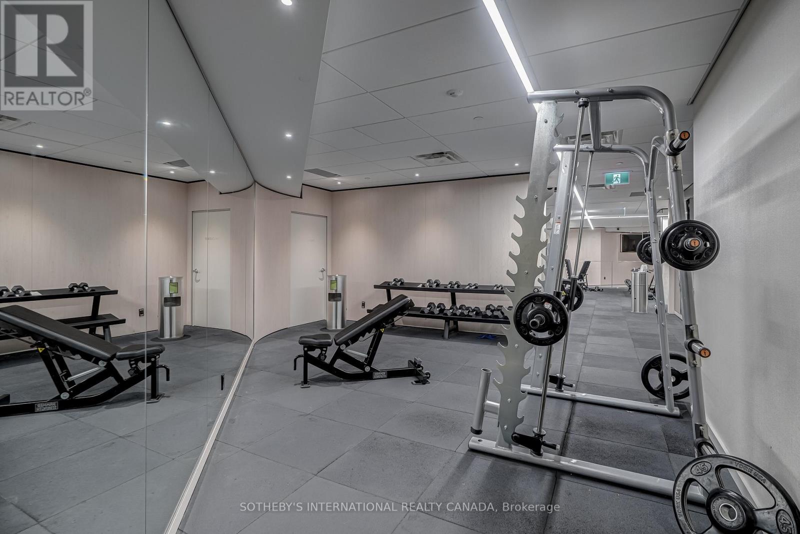 716 - 1001 Bay Street, Toronto, Ontario  M5S 3A6 - Photo 32 - C12461270
