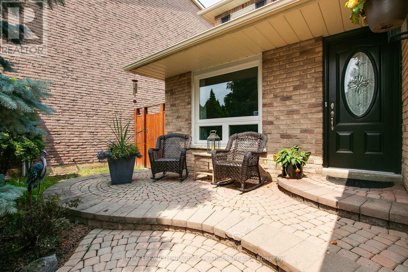 30 Vanessa Road, Markham, Ontario  L3R 4W3 - Photo 3 - N12452051