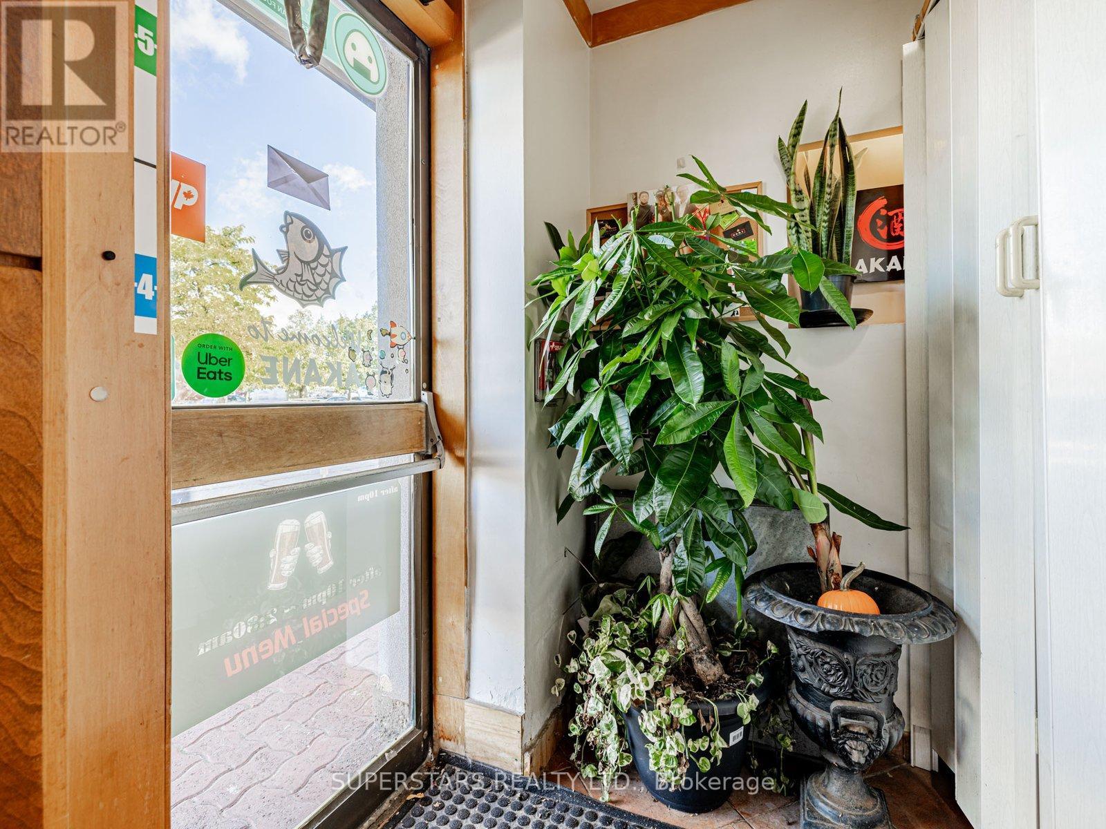 103a - 6212 Yonge Street, Toronto, Ontario  M2M 3X4 - Photo 2 - C12447040