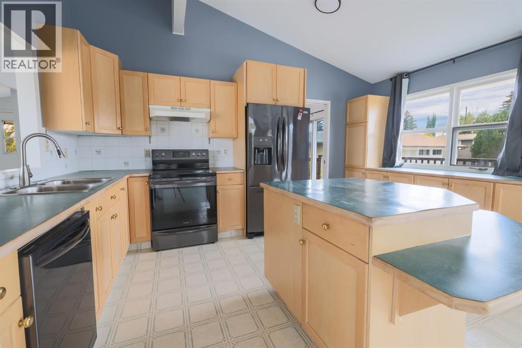 5603 56 Street, Rocky Mountain House, Alberta  T4T 1H7 - Photo 9 - A2261597