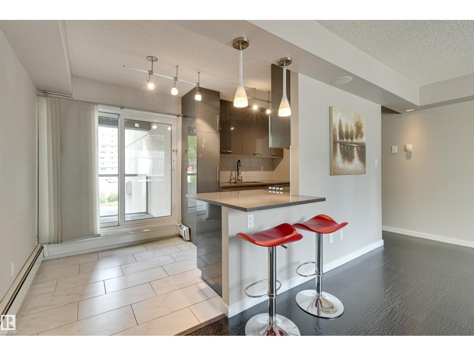 #104 10140 115 St Nw, Edmonton, Alberta  T5K 1T5 - Photo 6 - E4455925