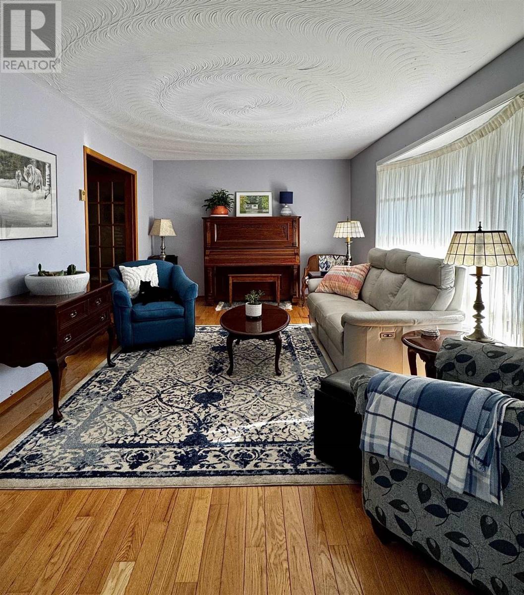 4 Silver Birch Dr, Sault Ste Marie, Ontario P6A 5S1 - Photo 13 - SM252454