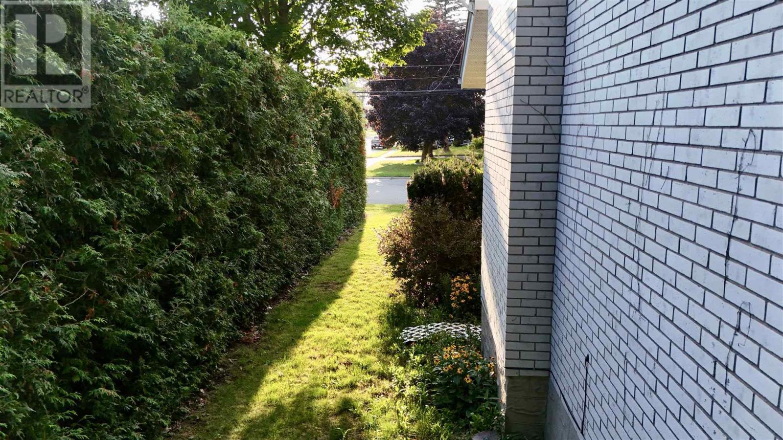 4 Silver Birch Dr, Sault Ste Marie, Ontario P6A 5S1 - Photo 44 - SM252454