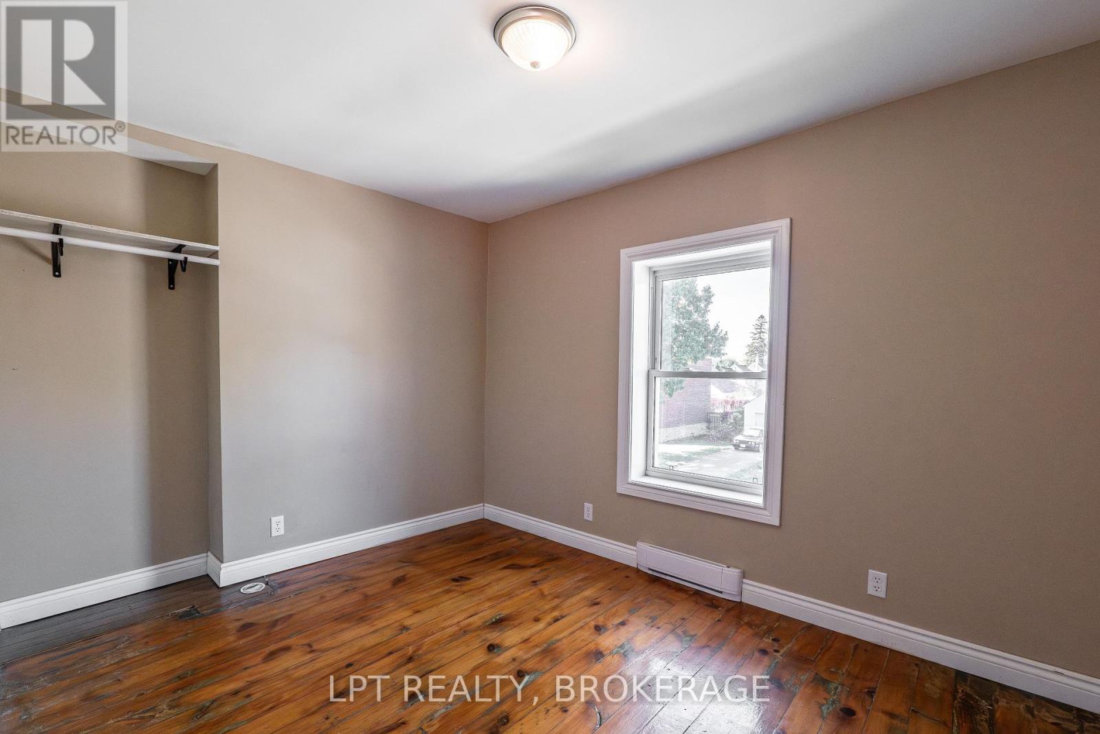 277 Brock Street, Gananoque, Ontario  K7G 1K5 - Photo 15 - X12462962