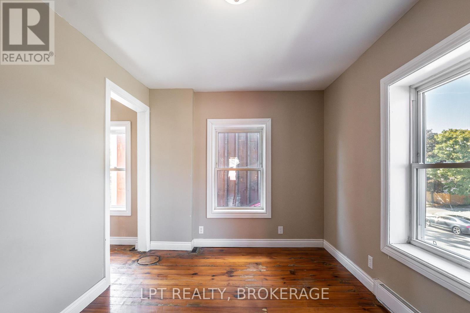 277 Brock Street, Gananoque, Ontario  K7G 1K5 - Photo 18 - X12462962