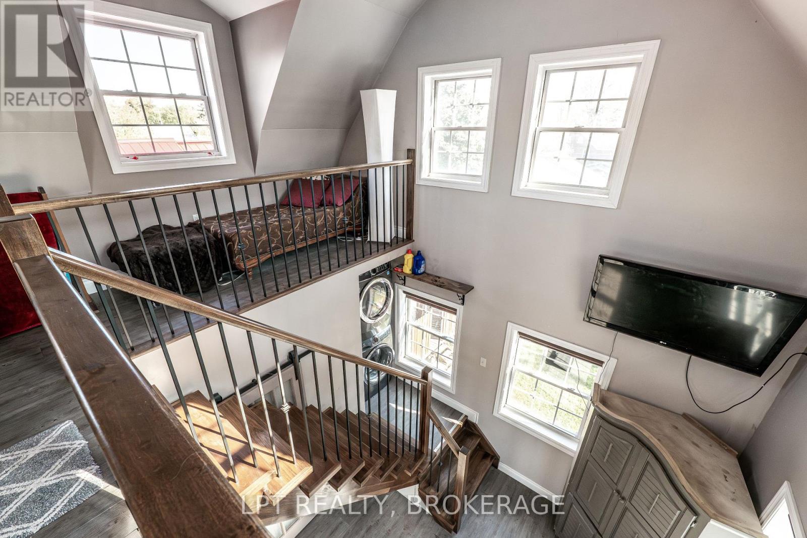 277 Brock Street, Gananoque, Ontario  K7G 1K5 - Photo 36 - X12462962