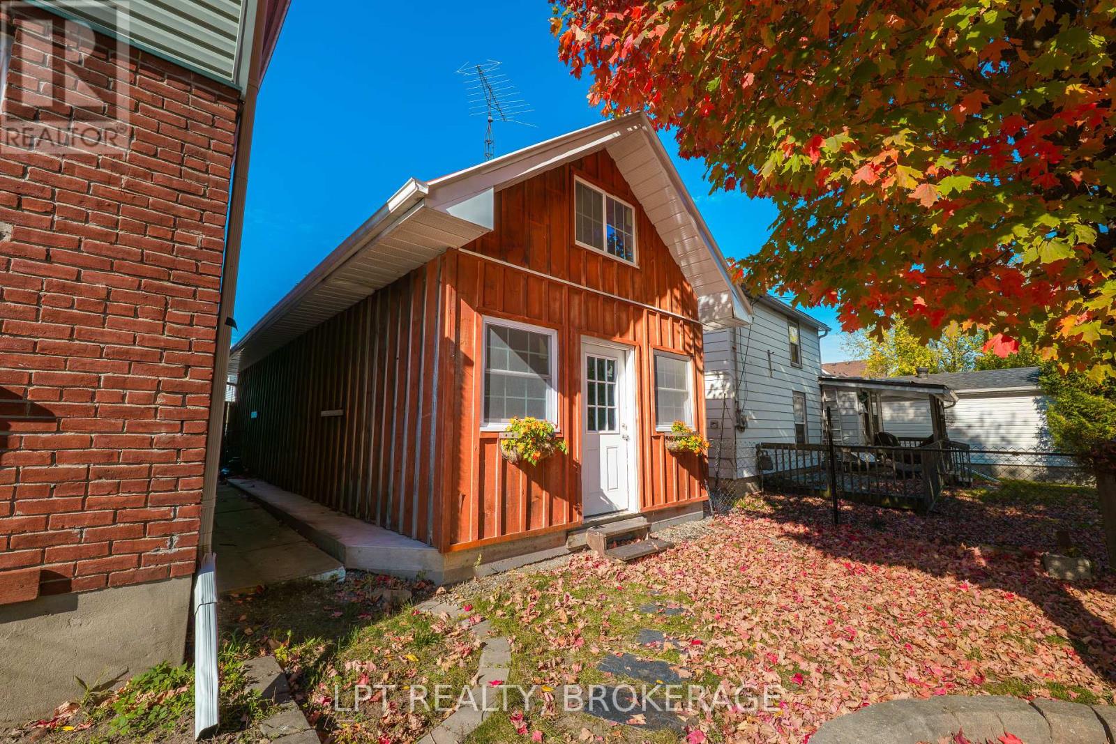277 Brock Street, Gananoque, Ontario  K7G 1K5 - Photo 48 - X12462962