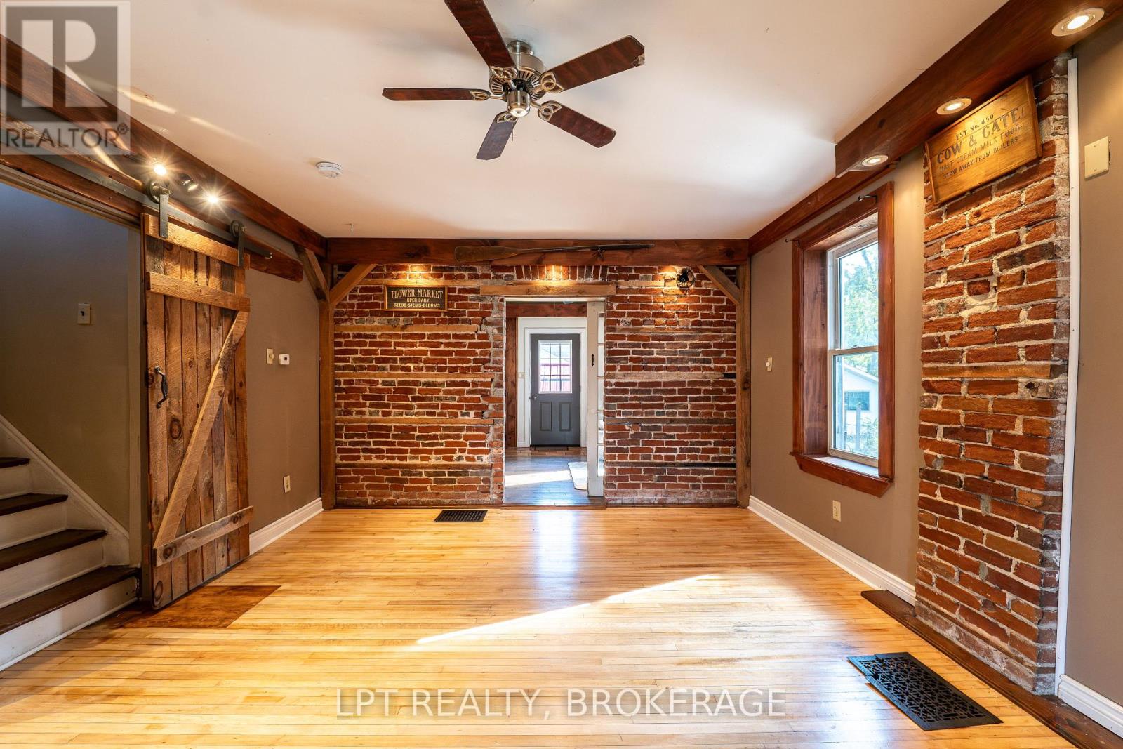 277 Brock Street, Gananoque, Ontario  K7G 1K5 - Photo 6 - X12462962