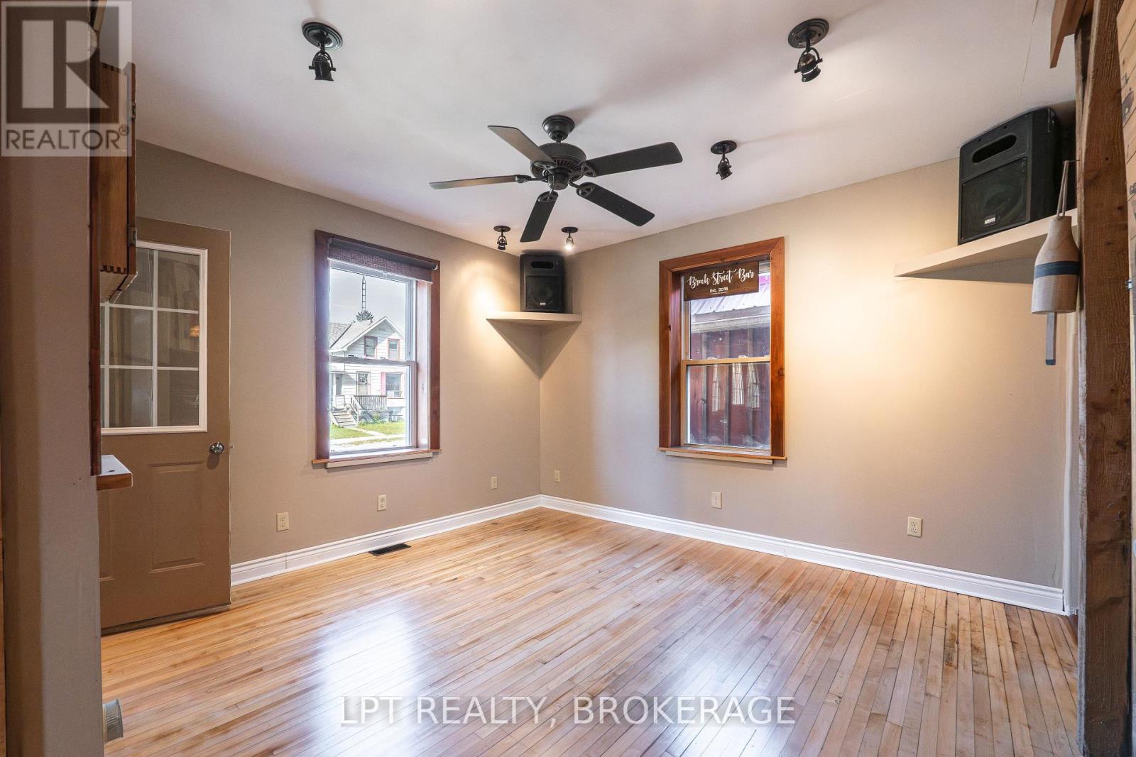 277 Brock Street, Gananoque, Ontario  K7G 1K5 - Photo 7 - X12462962