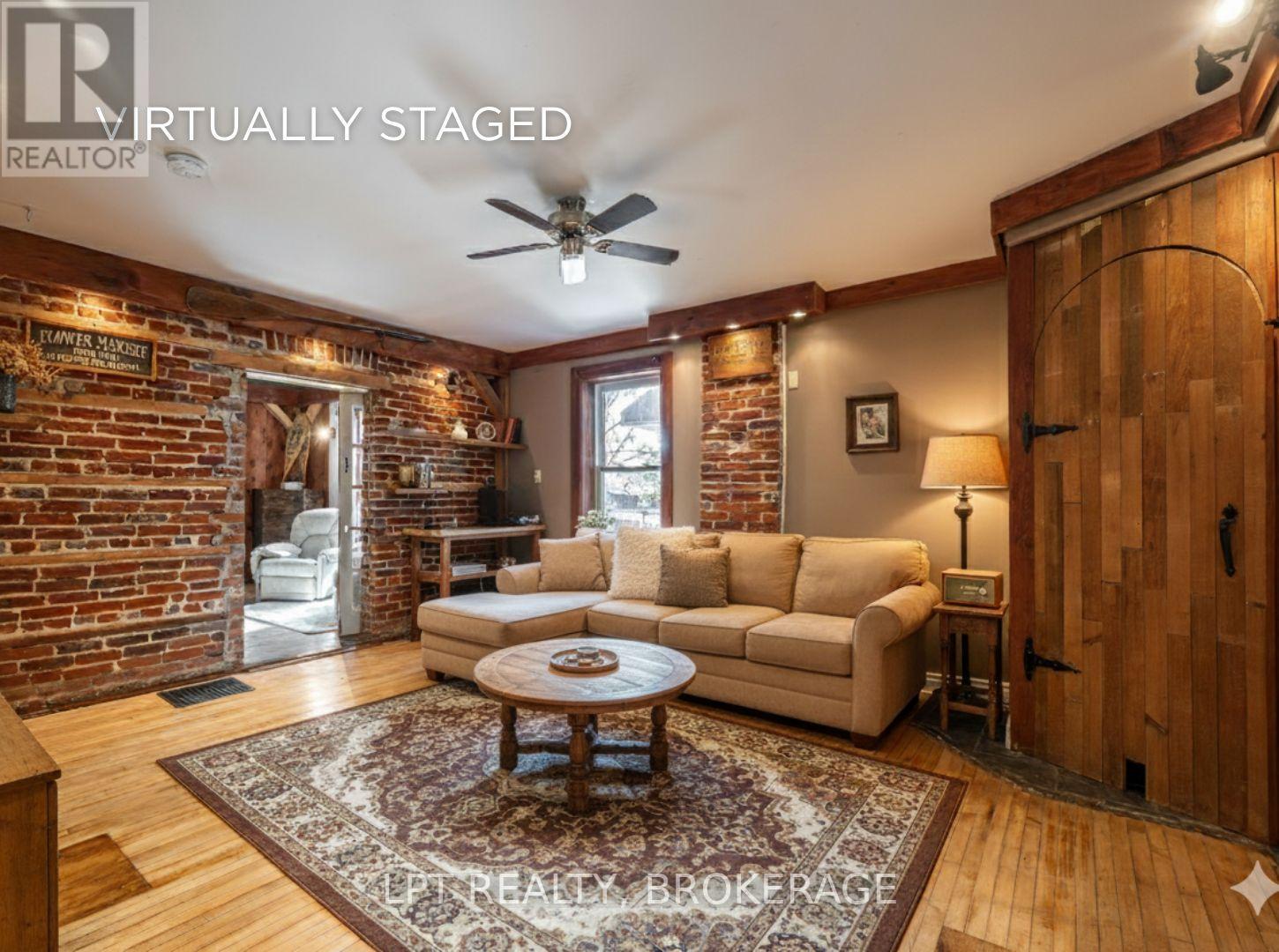 277 Brock Street, Gananoque, Ontario  K7G 1K5 - Photo 8 - X12462962